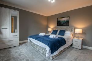 Photo 25- click for photo gallery